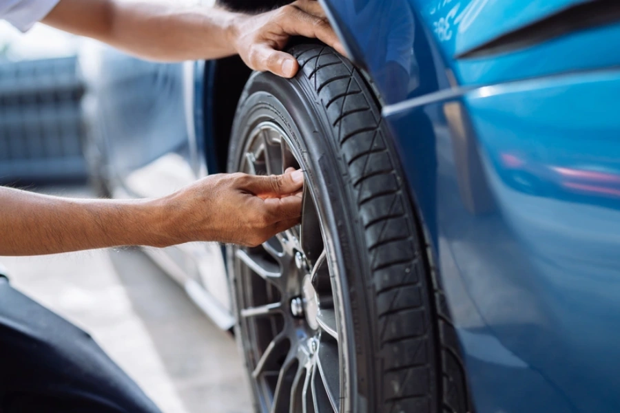 How Mobile Tire Replacement Prevents Towing And Delays Biloxi, MS